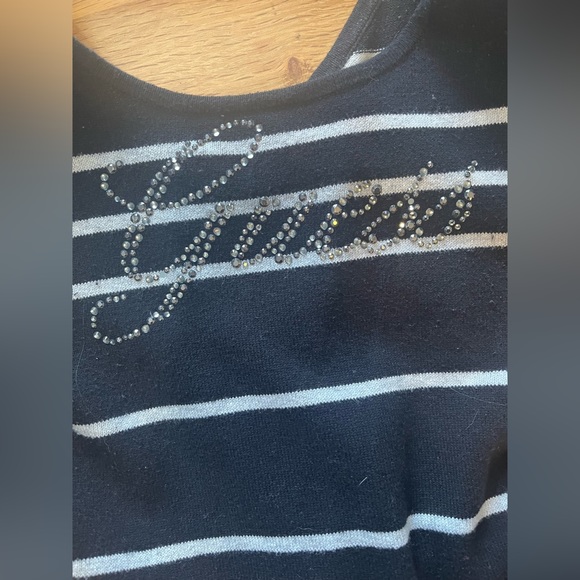 Guess Top - Picture 1 of 5